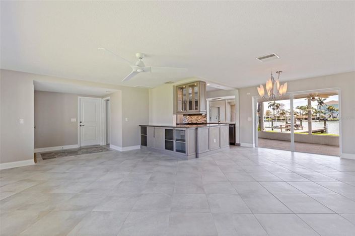 Image No.7-3 Bed Property for sale