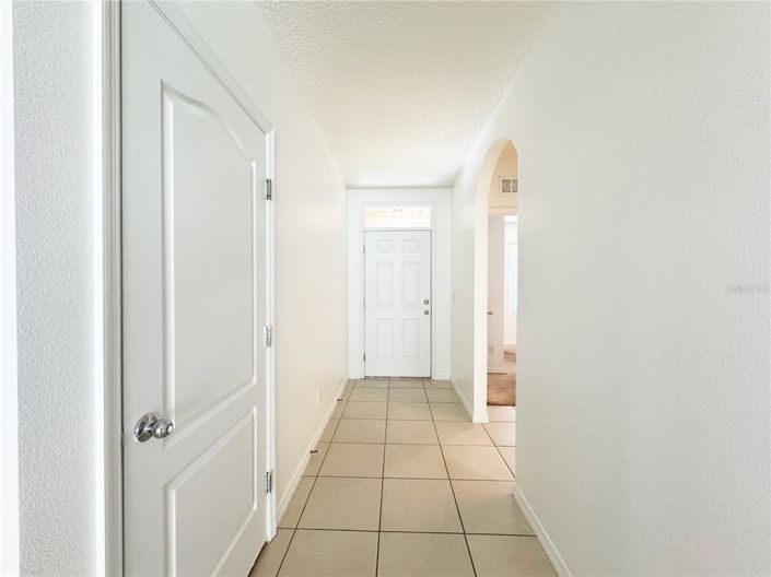 Image No.2-Propriété de 4 chambres à vendre à Davenport