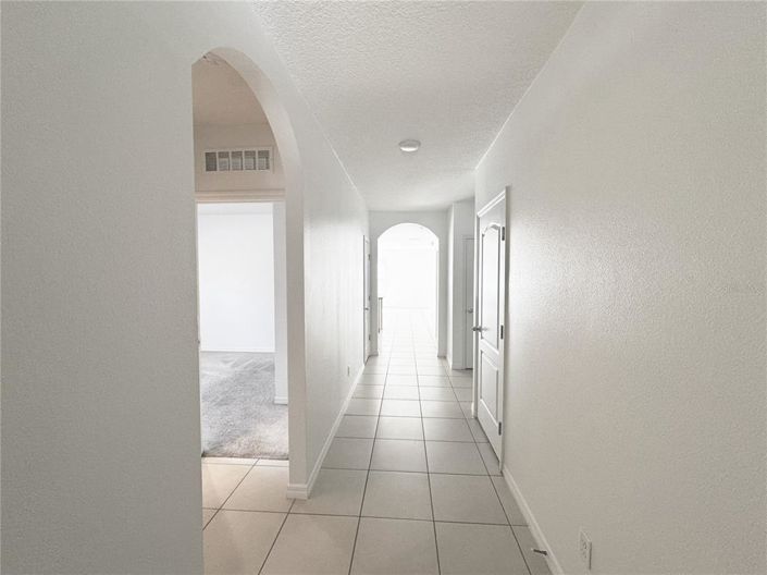 Image No.3-Propriété de 4 chambres à vendre à Davenport