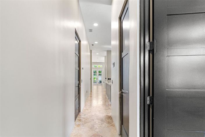 Image No.23-5 Bed Property for sale