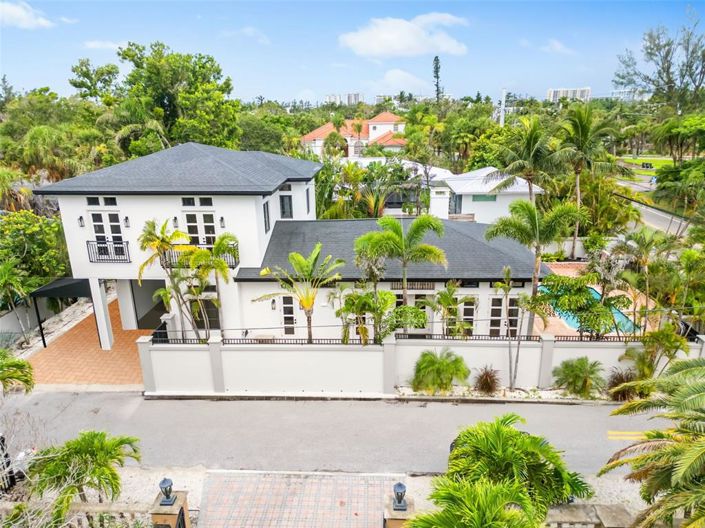 Image No.3-5 Bed Property for sale