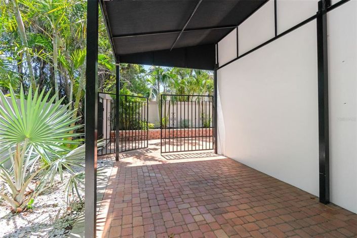 Image No.51-5 Bed Property for sale