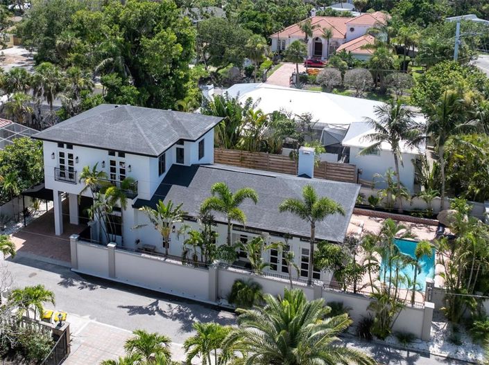 Image No.56-5 Bed Property for sale