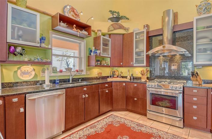 Image No.11-3 Bed Property for sale