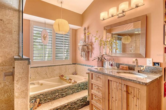 Image No.26-3 Bed Property for sale