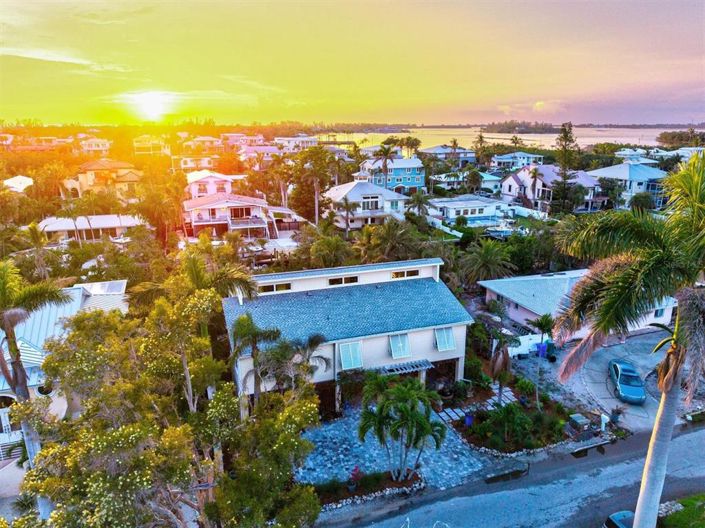 Image No.39-3 Bed Property for sale