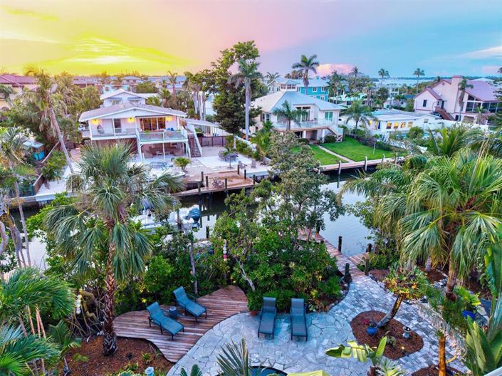 Image No.41-3 Bed Property for sale