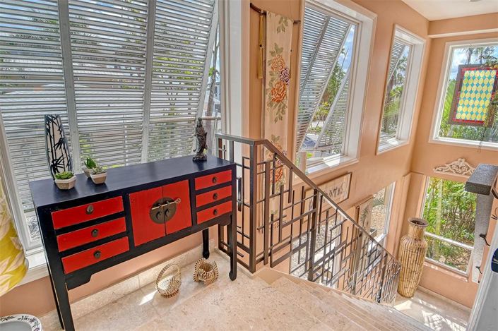 Image No.6-3 Bed Property for sale