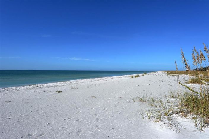 Image No.70-3 Bed Property for sale