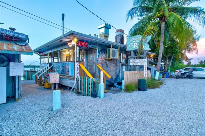 Image No.84-3 Bed Property for sale