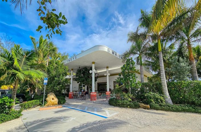 Image No.93-3 Bed Property for sale