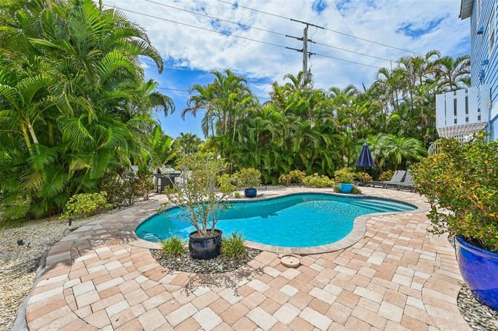 Image No.43-4 Bed Property for sale