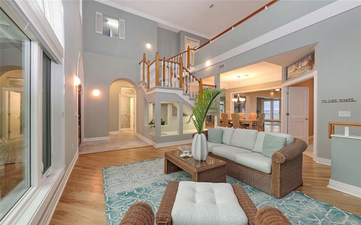 Image No.16-3 Bed Property for sale