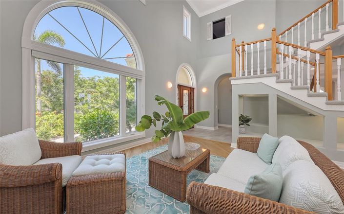 Image No.17-3 Bed Property for sale