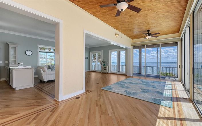 Image No.37-3 Bed Property for sale