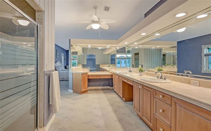 Image No.58-3 Bed Property for sale