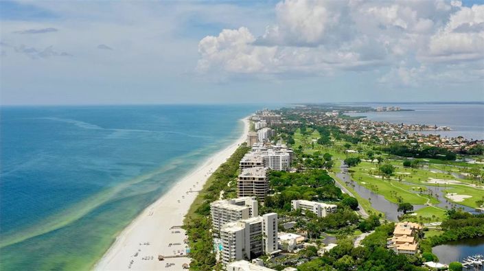 Image No.72-3 Bed Property for sale