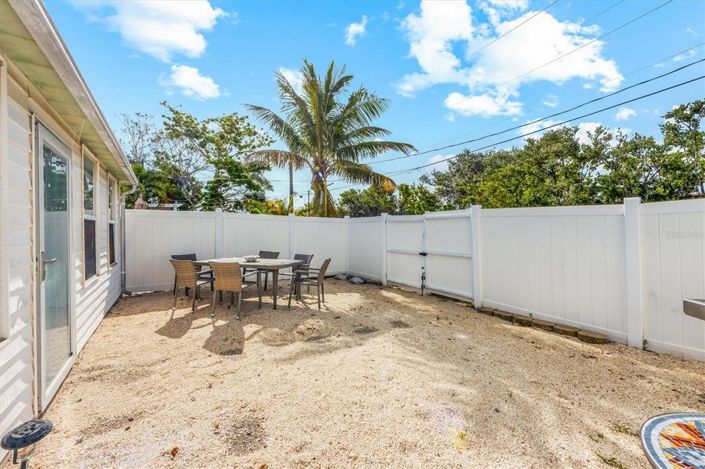 Image No.17-Propriété de 2 chambres à vendre à Holmes Beach