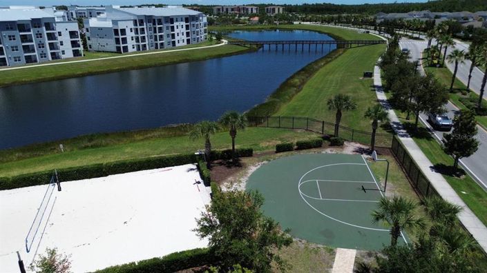 Image No.27-5 Bed Townhouse for sale