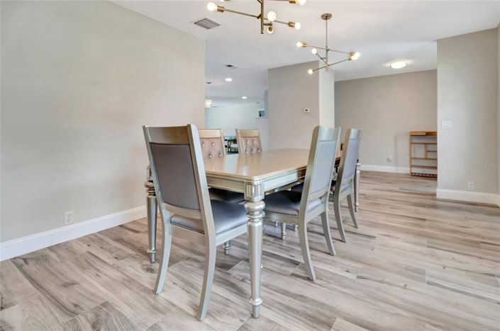 Image No.16-4 Bed Property for sale