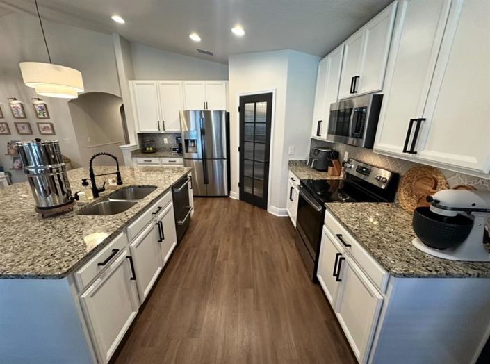 Image No.6-Propriété de 4 chambres à vendre à Davenport