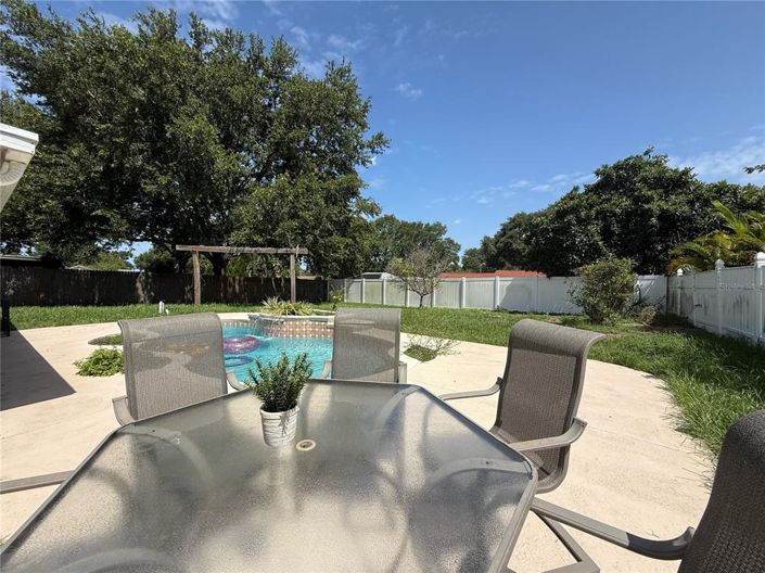 Image No.34-Propriété de 4 chambres à vendre à Clermont