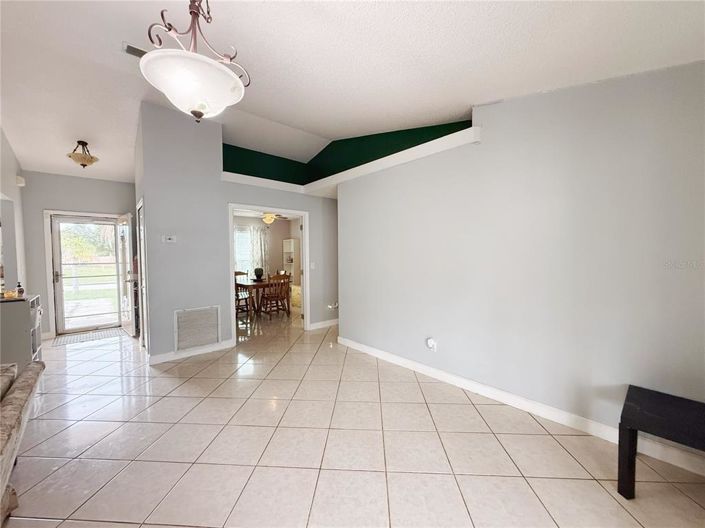 Image No.7-Propriété de 4 chambres à vendre à Clermont