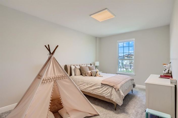 Image No.20-6 Bed Property for sale