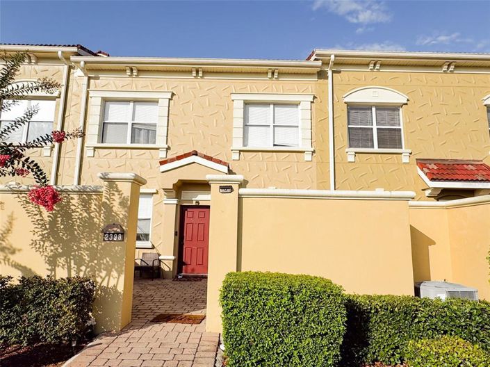 Image No.1-4 Bed Townhouse for sale