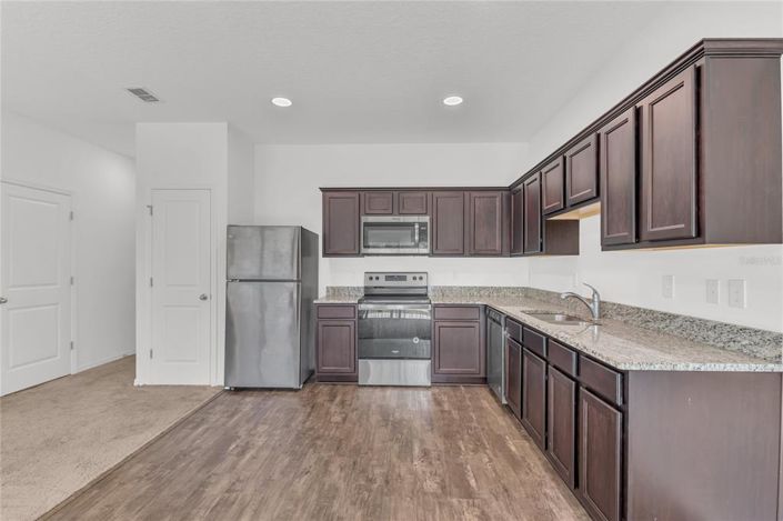 Image No.8-3 Bed Townhouse for sale