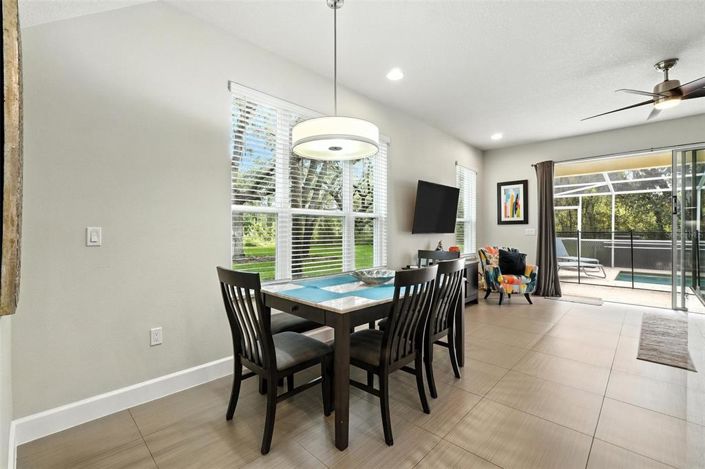 Image No.17-3 Bed Townhouse for sale