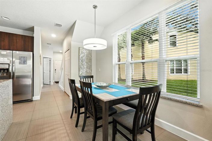 Image No.19-3 Bed Townhouse for sale