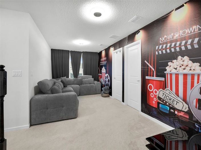 Image No.40-5 Bed Property for sale