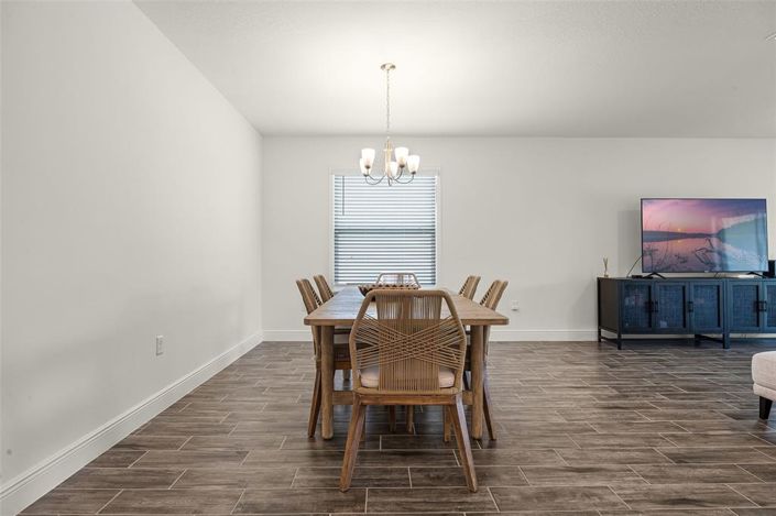 Image No.12-Propriété de 4 chambres à vendre à Davenport