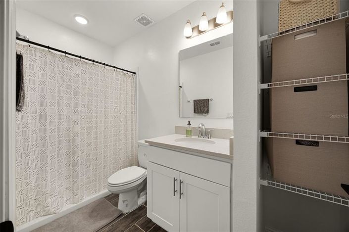 Image No.32-4 Bed Property for sale