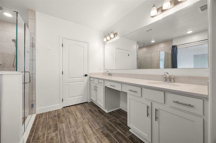 Image No.41-4 Bed Property for sale