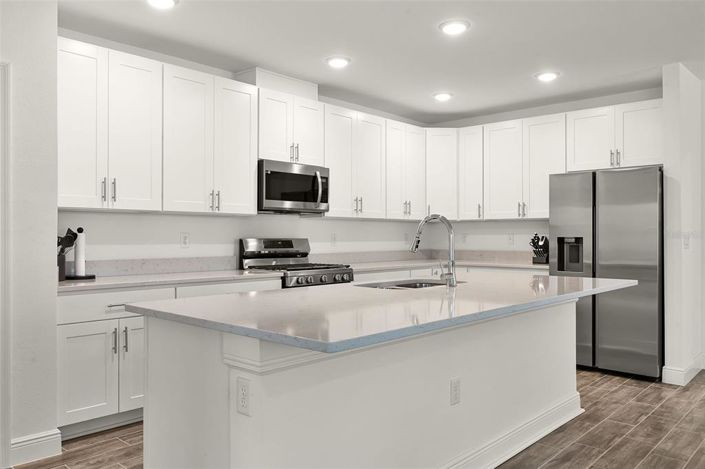 Image No.5-4 Bed Property for sale