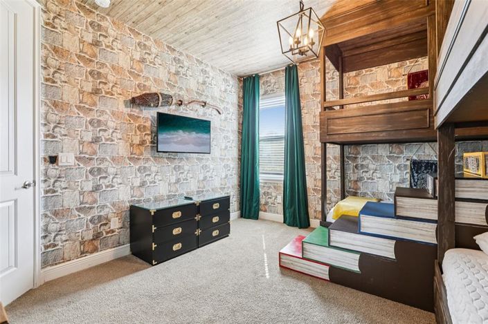 Image No.25-5 Bed Property for sale