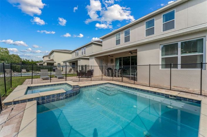 Image No.42-5 Bed Property for sale