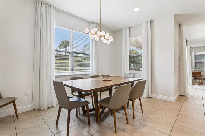 Image No.8-5 Bed Property for sale