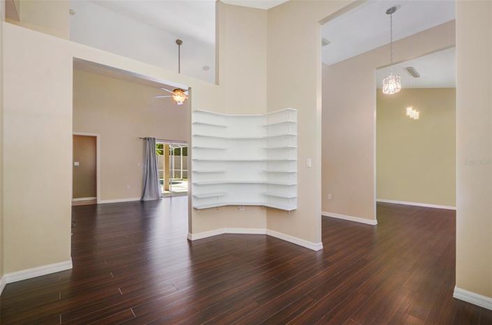 Image No.12-4 Bed Property for sale