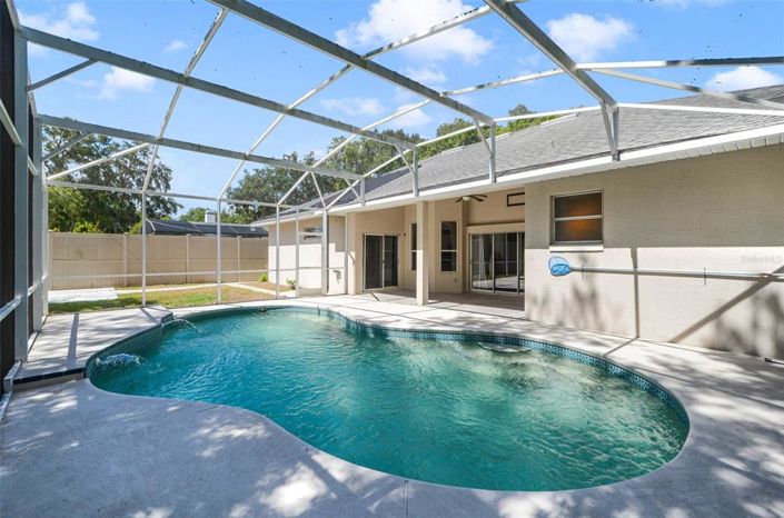 Image No.40-4 Bed Property for sale