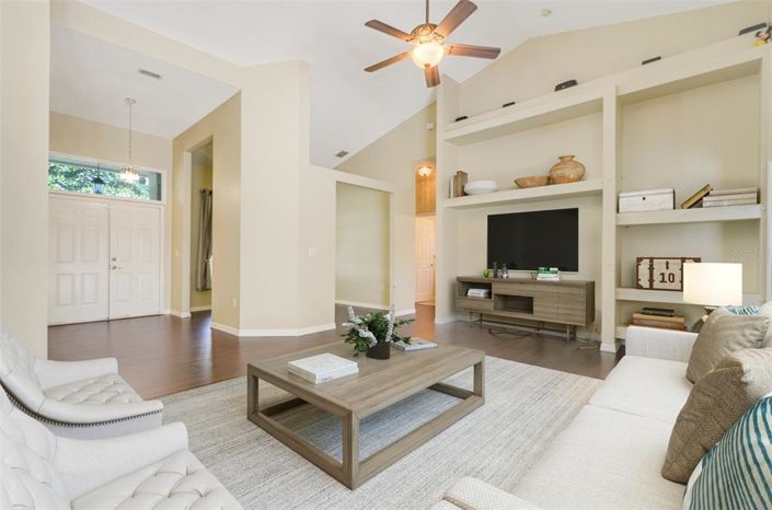 Image No.7-4 Bed Property for sale