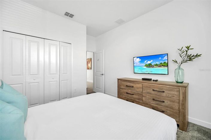 Image No.27-5 Bed Property for sale