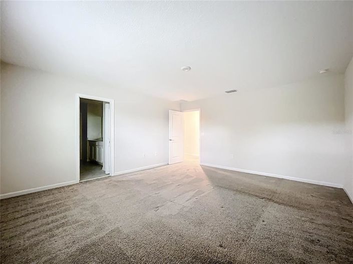 Image No.25-Propriété de 4 chambres à vendre à Clermont