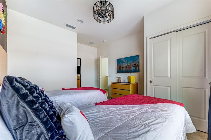 Image No.47-3 Bed Townhouse for sale