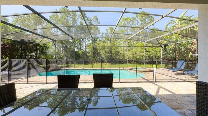 Image No.2-5 Bed Property for sale