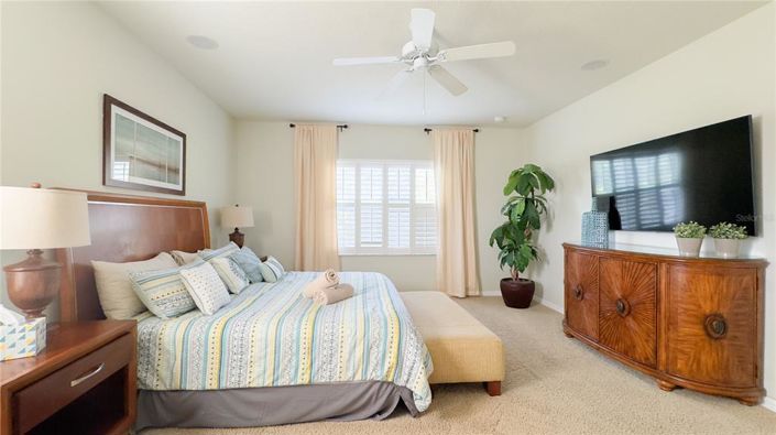 Image No.36-5 Bed Property for sale