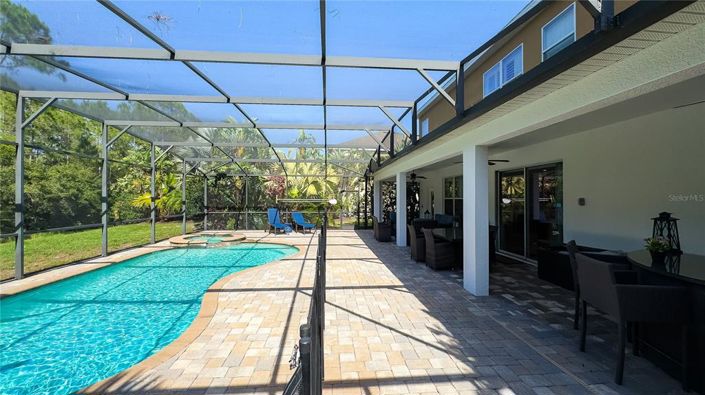 Image No.56-5 Bed Property for sale