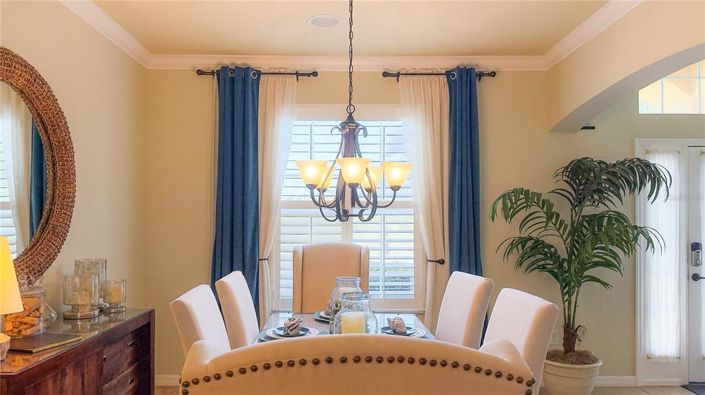 Image No.8-5 Bed Property for sale